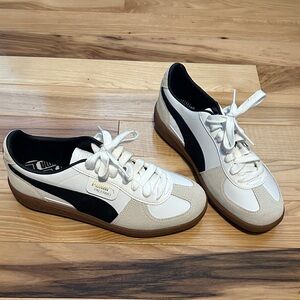 Puma White and Black Casual Shoes